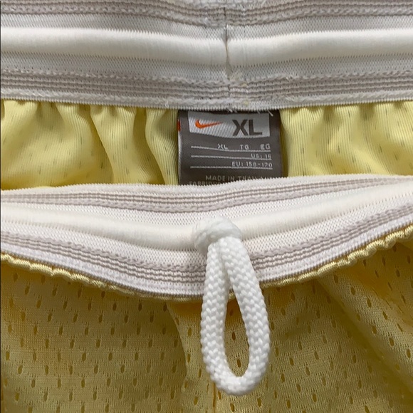 2 Nike Shorts - Picture 4 of 5